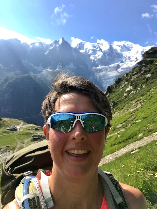 Fabienne Cuisinier hiking around the mont blanc
